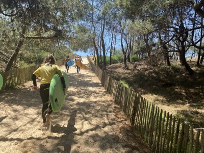 On a testé pour vous : un cours de surf au Porge-Océan