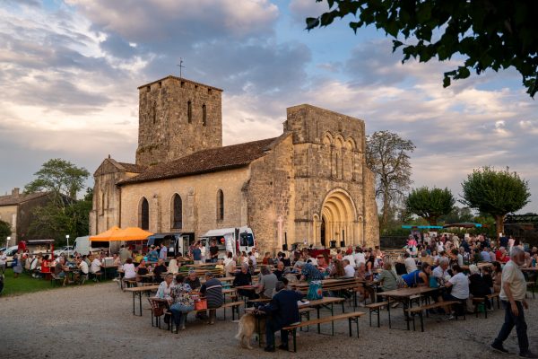 Marché nocturne de Moulis en Médoc