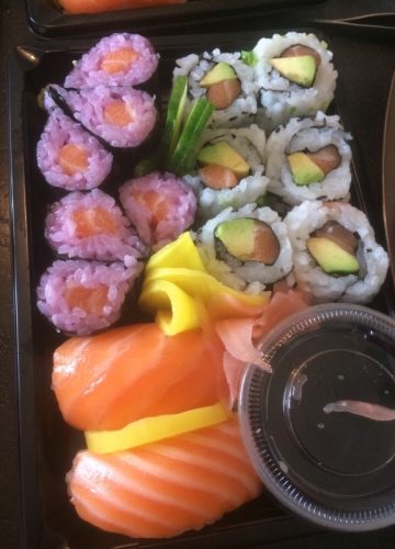 Khamsombat Sushi et Thaï