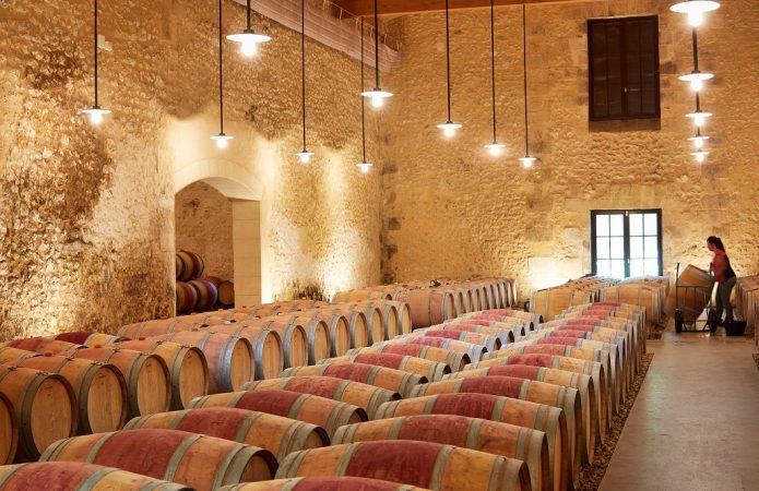 C_MAUVESIN_BARTON_cellar light©S.Chapuis – Lilian BARTON SARTORIUS