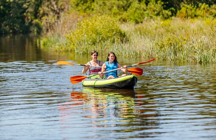 Canoë sur le canal des étangs du Porge