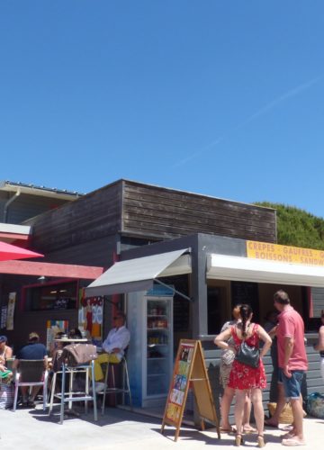 Le Bikini Café